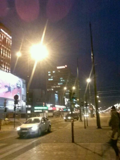 maqs7 - #lodz
Co za neon "lodzkie"? 
tam cos wiecej jest tylko sie nie swieci?