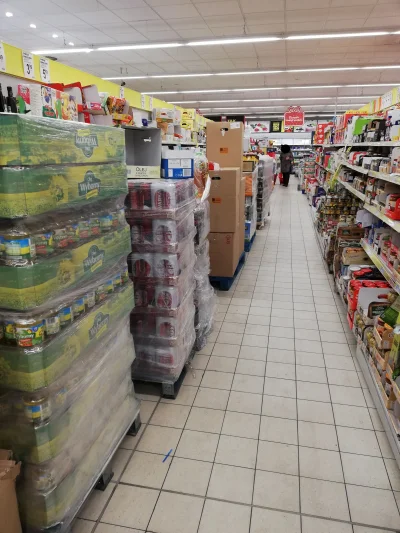 ffrugopl - W moim miasteczku nie da się zrobić normalnych zakupów w Biedronce. Zrobil...