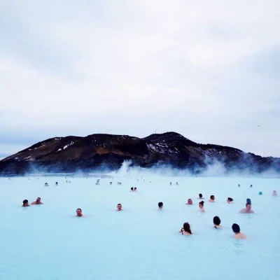 iwarsawgirl - Uzdrowisko Błękitna Laguna na Islandii. 
Jeśli nigdy tam nie pojadę to ...