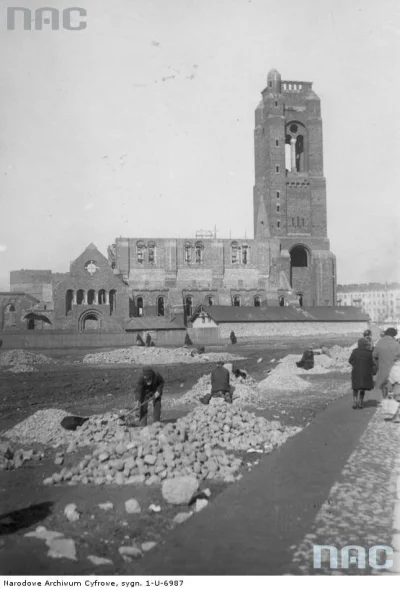 yanosky - Kościół p. w. św. Jakuba na Ochocie w budowie
źródło: NAC


#historiazy...