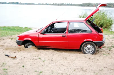 kubapolice - 4 lata temu @Uszatyy pożyczył mi swoje ówczesne auto. Dobrze się nim opi...