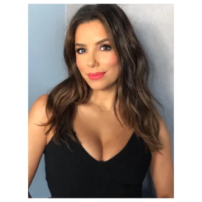 Larsberg - Eva Longoria lat 44.

#ladnapani #milf