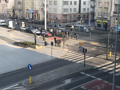 kabzior - Policja od godziny łapie tych którym za bardzo się spieszy żeby przejść prz...