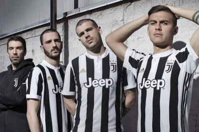 Kellyxx - Oficjalne przedstawienie strojów Juventusu na sezon 17/18
#juventus