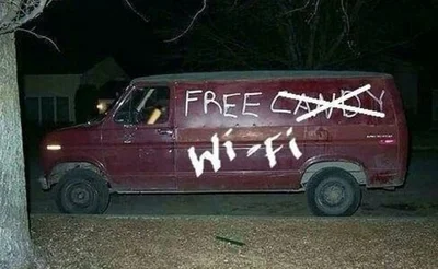 Katagaro - @rtofvnt: Tak, już z 5 razy władowałem się do wana z napisem "Free Wi-Fi" ...