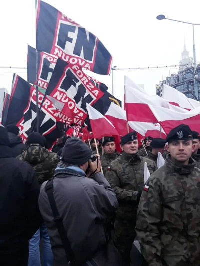 Thon - > Wywolalo dyskusje o tym ze 11 listopada paraduja sami faszysci i w Polsce od...