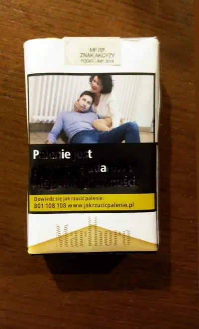 Fennrir - @Robaczywkasliwka: 
To jest najlepsza przeróbka paczki papierosów jaką wid...