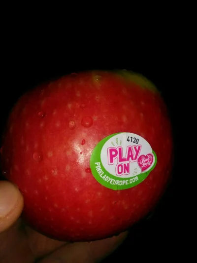 kurczakos1 - Pink Lady (Cripps Pink) to nadjabłko. 

#oswiadczeniezdupy #owoce #jablk...