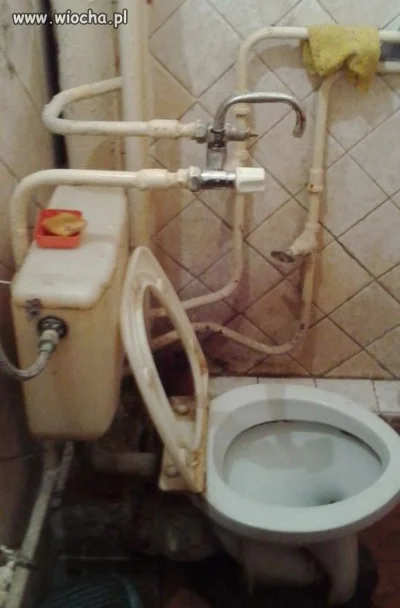 i.....d - #polskaszkoladizajnu #umywalka #toaleta #hydraulika