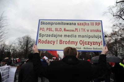 PabloFBK - Jakby chciał bronić Polski to by szedł w innym marszy a nie PiSowskim

#...