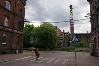 pinkspiider - Zawsze gdy przejeżdżam przez teren Mysłowic patrzę na ten komin. Niesam...