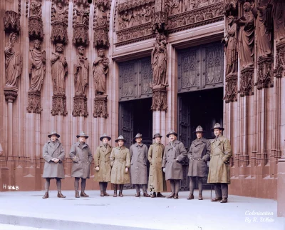 myrmekochoria - Nowozelandczycy przed katedrą w Kolonii, 1919 rok

#starszezwoje - ...