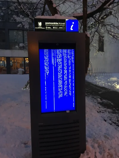 maciekawski - Głupio wyszło ( ͡° ͜ʖ ͡°) #sopot z dzisiaj. 
#it #bluescreen #trojmias...