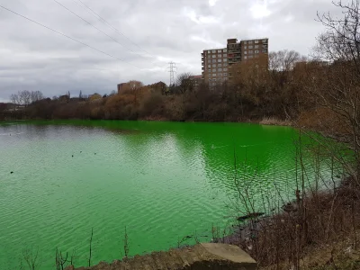 KlotzF23 - co te Angole to ja nie wiem... myślo, że jak jeziorko pokolorujo to cały t...