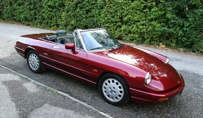 ArpeggiaVibration - Alfa Romeo Spider z 1990 roku
#samochody #motoryzacja #alfaromeo...