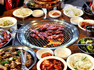 pieczywowewiadrze - > Korean BBQ

@QiQu: nom cos takiego :D