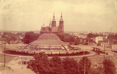 tomyclik - #fotografia #fotohistoria #kielce #dworzec #80s 

Dworzec PKS, Kielce - ...