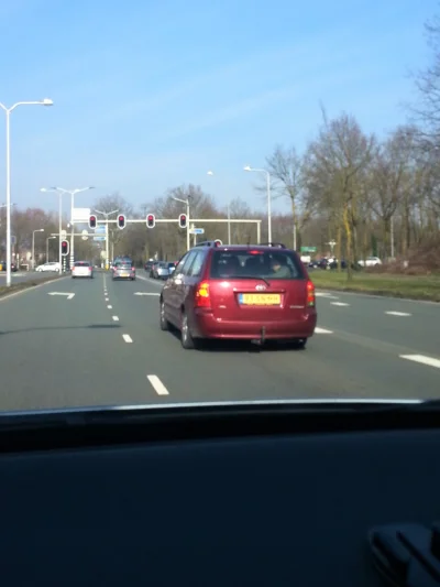 SkoreK89 - #emigracja #bekazpodludzi #holandia #humorobrazkowy

Witam Mirki i Mirab...