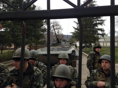 Centurio93 - Rosjanie próbowali wymusić w innej bazie ukraińskiej armii wydanie broni...