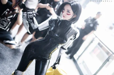 latexlover - #lateks #catsuit #ladnapani #cosplay

Było chyba, ale lubię ją ( ͡° ͜ʖ...
