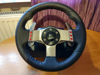 manix93 - Sprzedam kierownicę Logitech G27. Działa, nawet idzie na niej szybko jechać...
