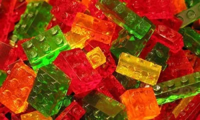 cukierkowa - #cukierkowo #cukiereknadzis

klocki lego + żelki to jest genialne połącz...