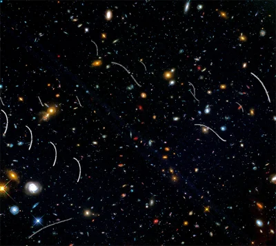 O.....Y - Teleskop Hubble'a próbował uzyskać obraz odległych galaktyk lecz kilka mete...