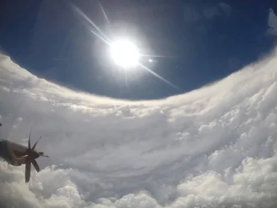 lajsta77 - Oko #huragandorian 
Zdjęcie zrobione z samolotu przez łowców #huragan #usa...