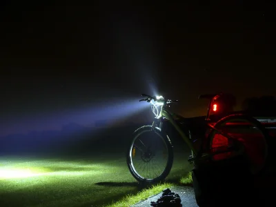 Migfirefox - Lampkę do roweru sobie zrobiłem. I dalej przy niej dłubię.