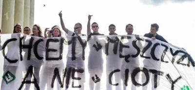 wroclawowy - @sopel87: Może ten sam kolega robił co baner ( ͡° ͜ʖ ͡°)