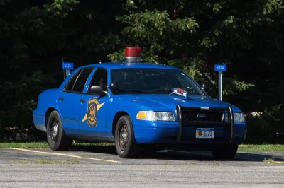 krabozwierz - Crown Victoria to najbardziej klasyczny i najpiękniejszy radiowóz jaki ...