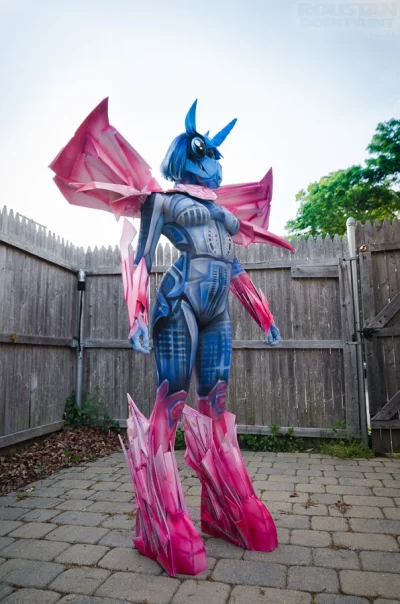 V.....d - #cosplay #bodypaint



Kucyk pony w wersji Transformers