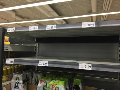 Tomek3322 - I że niby Karmi to dla każdego...Kaufland o godzinie 17, dzisiaj. #dzienk...