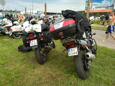 Majkel91 - Ja z @Ananaos już na #woodstock
#motocykle
W kolejce do rejestracji trzeba...