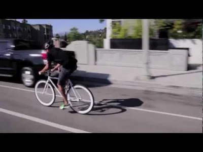 OnufryZagloba - @Matt23: Ostre koło nie ma hamulca, bo tym rowerem można jeździć nawe...