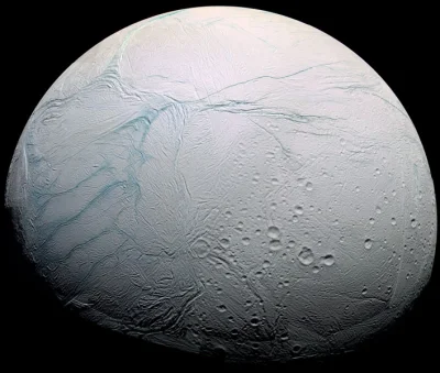 E.....l - Enceladus to kolejny charakterystyczny punkt w układzie Saturna. Ten stosun...