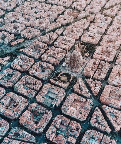 Zdejm_Kapelusz - Barcelona.

#fotografia #cityporn #barcelona