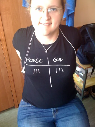 Pobe - A moja McMer ma koszulkę z #housemd :-D
