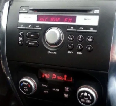 Madziarsko - @Odczuwam_Dysonans: @crejzus: 

Tak to radio ogólnie wygląda. Chce się...
