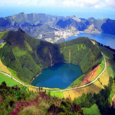 KiciurA - Lake of Fire - Sao Miguel Island - Azores - Portugal 

#earthporn #portug...
