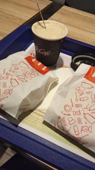 Pani_Nikt - Śniadania w McDonald's....komu przeszkadza w menu WieśMac lub Cheeseburge...