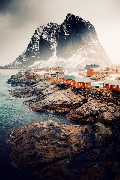 iwarsawgirl - Hamnøy, Norwegia, fot. Konsta Punkka

#azylboners #earthporn #fotografi...