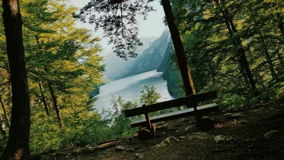 Navarrano - Idealne miejsce na relaks w trakcie wędrówki. Königssee, Niemcy. 

#azy...