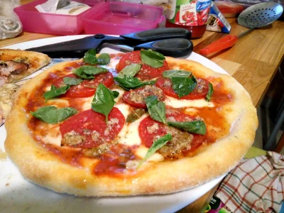 stjimmy - 4 pizze dziś ʘ‿ʘ
#gotujzwykopem 
#gzw
#pizza