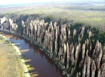 Zwiadowca_Historii - "Kamienny las" w Jakucji na terenie Rosji.

Chcesz być na bież...