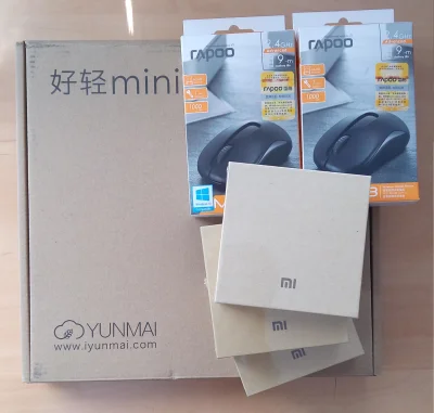 johny11palcow2 - Mam parę rzeczy do sprzedania:
3x #xiaomi #miband z białymi LEDami ...