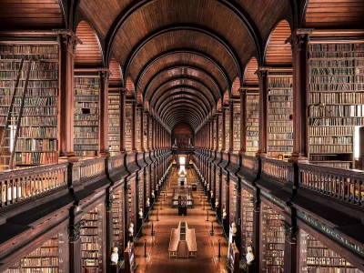 Zdejm_Kapelusz - Biblioteka Trinity College, Dublin, Irlandia.

#fotografia #nauka ...
