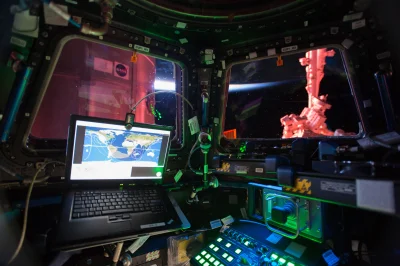 r.....7 - Wnętrze modułu Cupola na Międzynarodowej Stacji Kosmicznej
Autor zdjęcia: ...
