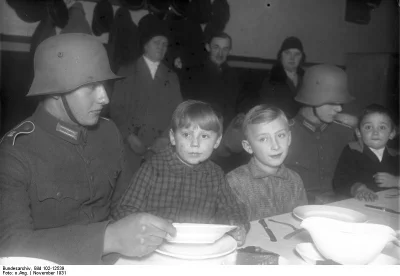 SSSIJ - #historia #propaganda #nazizm #owsiak #4konserwy #neuropa
Hitlerowska akcja ...