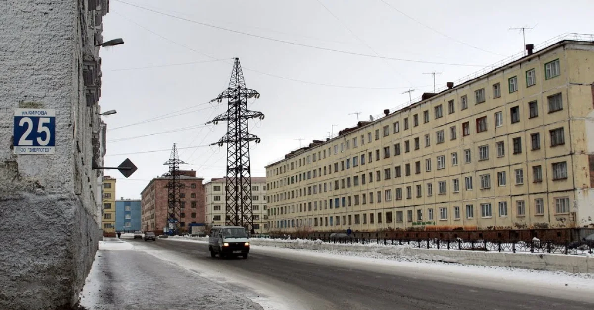 Норильск улицы города. Норильск 2010. Норильск ул Норильская. Красноярский край Норильск улица Норильская 4. Норильск ул Ленинградская.